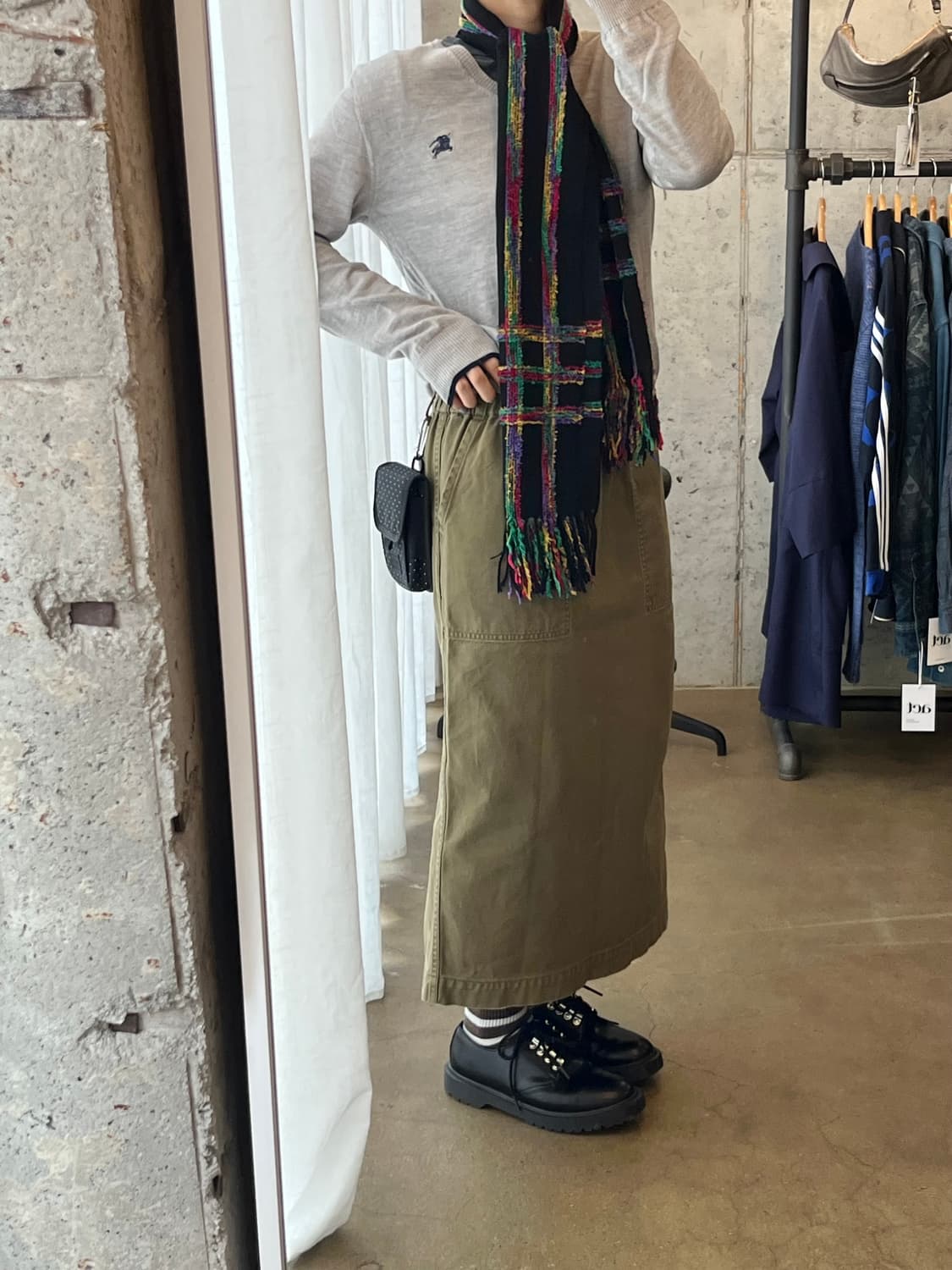 트위드 체크패턴 머플러 블랙 상품이미지8