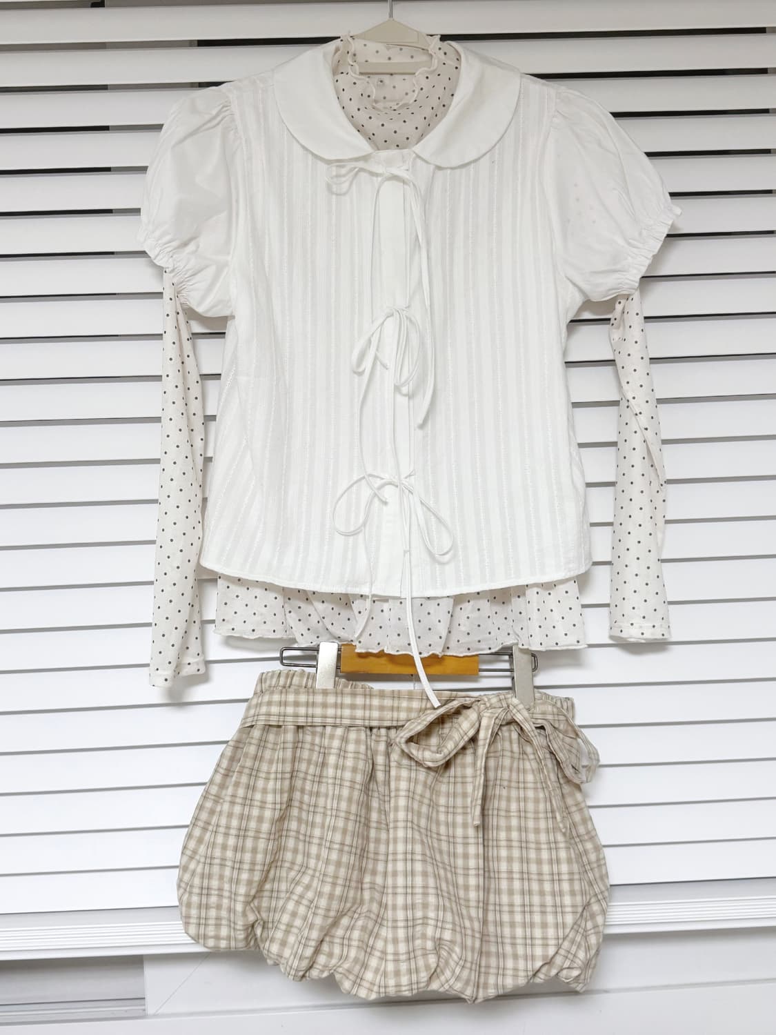 화이트 블라우스 벌룬 스커트 도트 레이어드 세트 코디 러블리 모리걸 상품이미지1