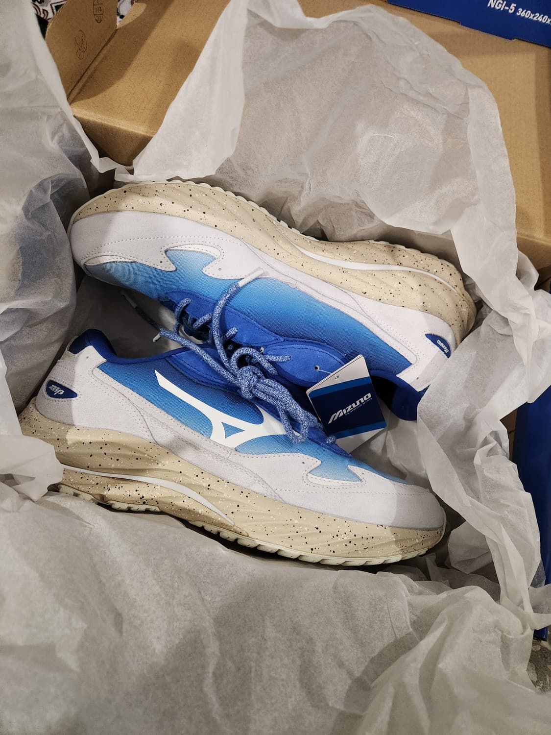 미즈노 x 나가이히로시 웨이브라이더 베타 (285) 런닝화 상품이미지3