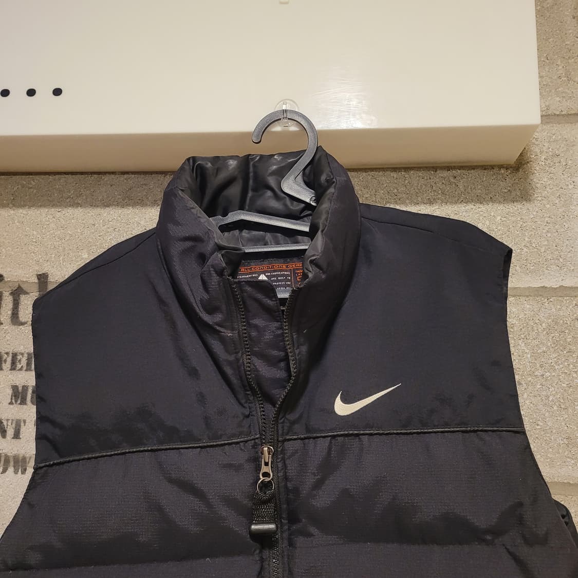 나이키 ACG 90s 다운 베스트 M 상품이미지3