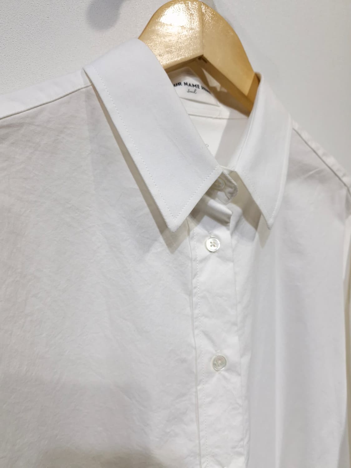 YOUR NAME HERE 유어네임히얼 화이트 셔츠 상품이미지4