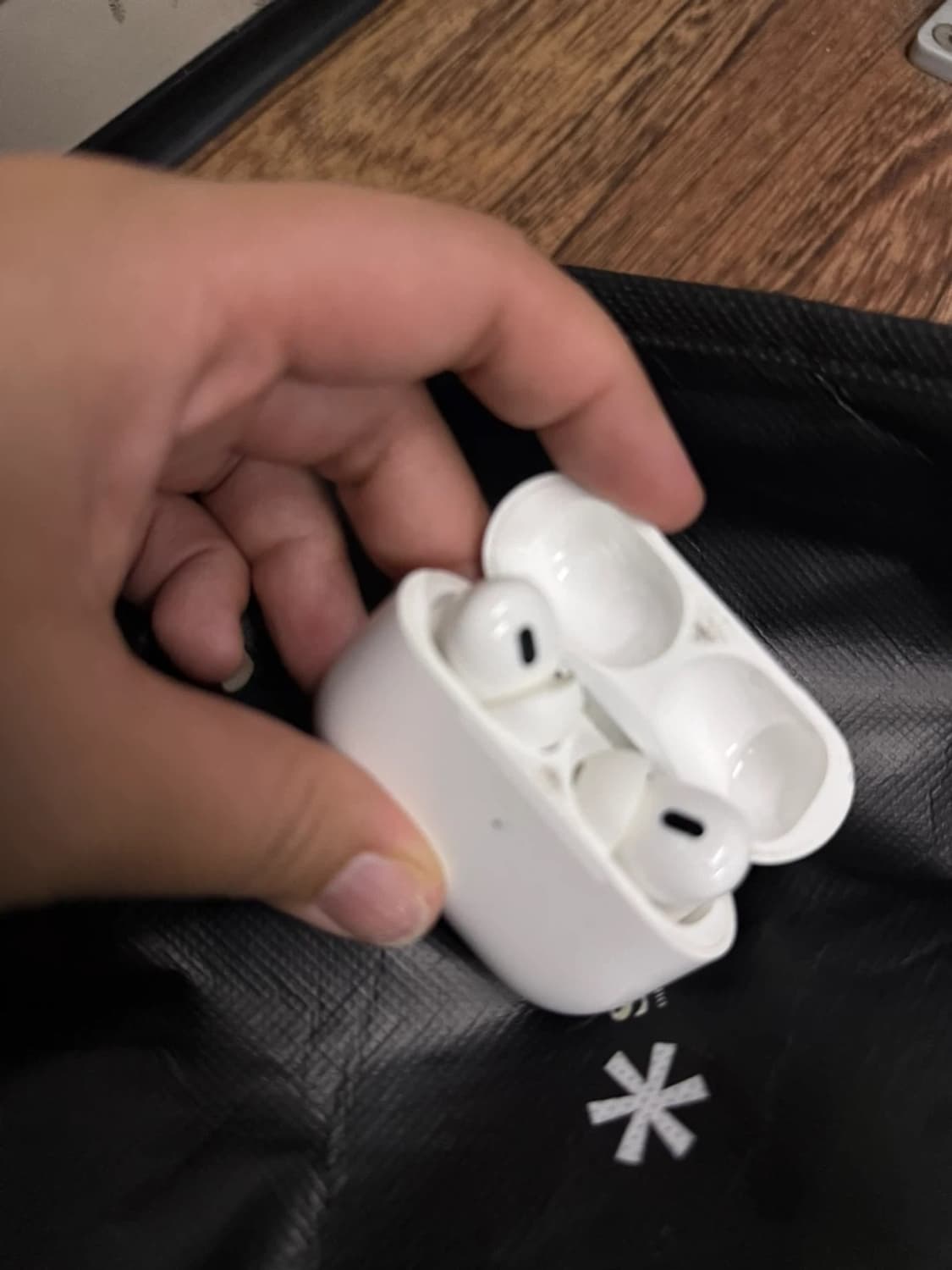 에어팟프로2 8핀 상품이미지1