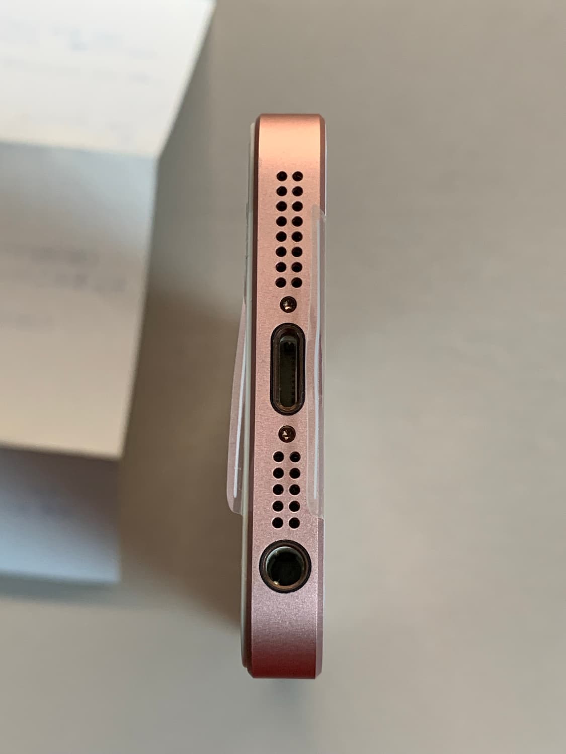 아이폰 SE1 애플 공식 리퍼 로즈골드 상품이미지3