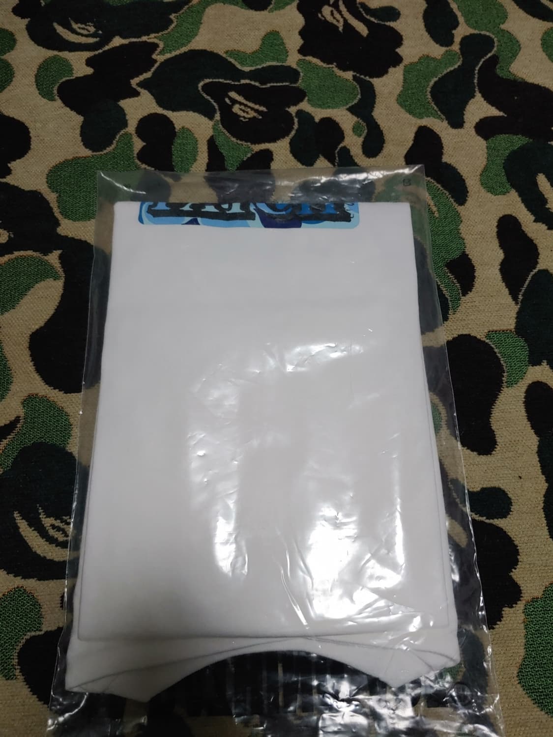 [XL] 베이프 갤러리 X 블랙아이 패치 ABC 블루카모 레터링 반팔티 상품이미지4