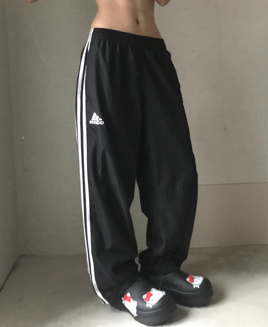 아디다스 90s 와이드핏 트레이닝 팬츠 상품이미지4