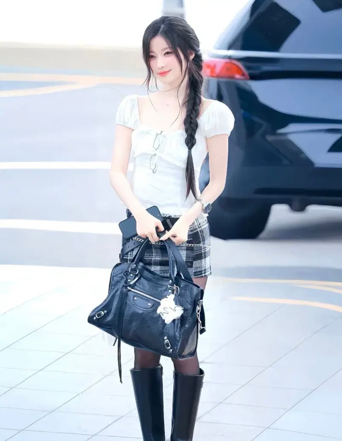 새상품) 루루서울 퍼프 블라우스 아사착용 상품이미지4