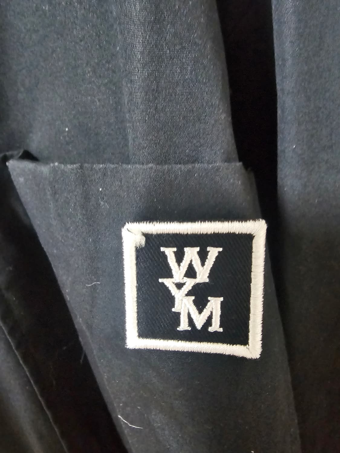 우영미 백로고 블랙셔츠 46 상품이미지3