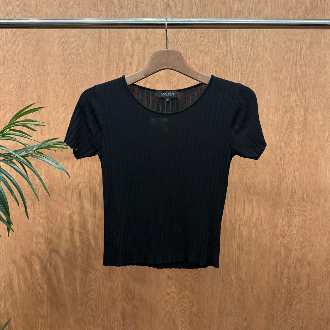 랑방 컬렉션 리브 니트 반팔 티셔츠 시어 미니멀 슬림핏 블랙 상품이미지1