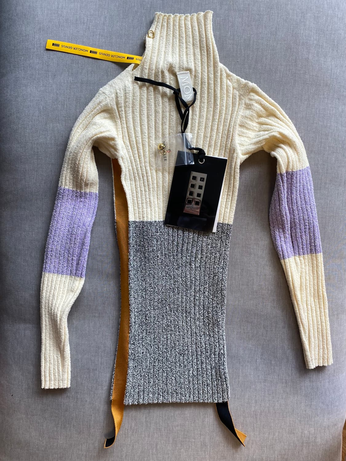 새상품💎 몽클레어 로고포인트 터틀넥 배색 울스웨터 S 상품이미지7