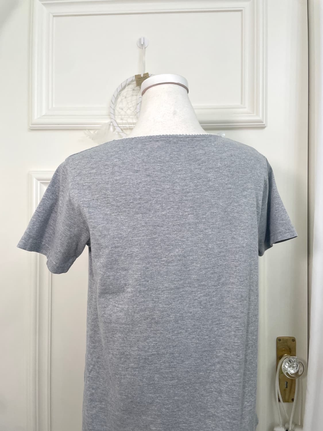 gray lace trim mori half top 상품이미지4