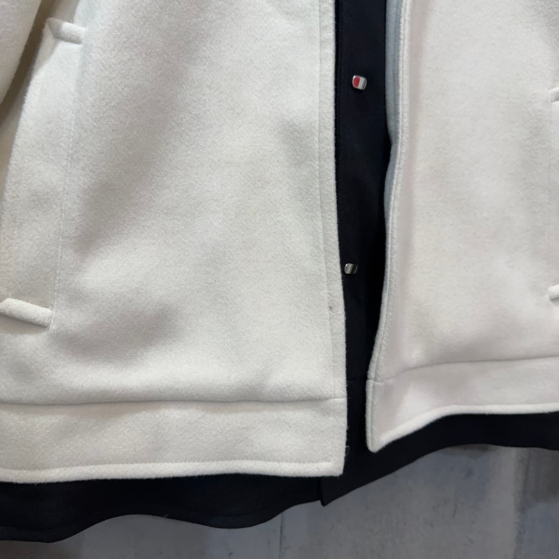 블랙 포인트 화이트 캐주얼 자켓 (M)   상품이미지3