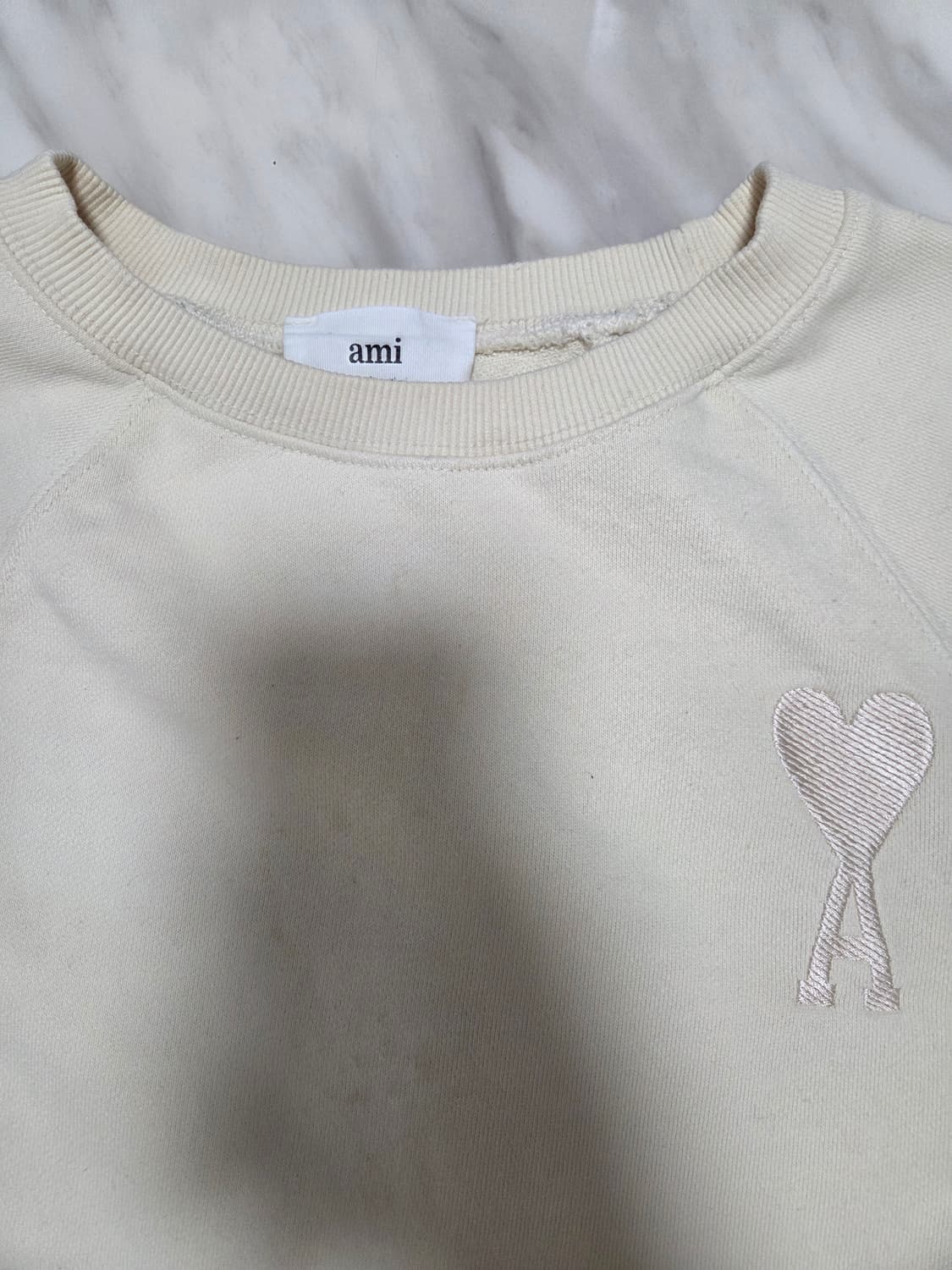 아미 빅하트 자수 맨투맨  상품이미지3