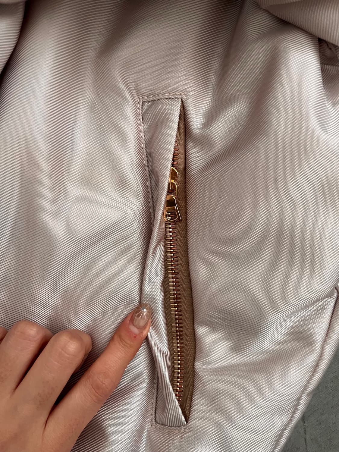 Acne Studios 아크네스튜디오 핑크 새틴 봄버 자켓 상품이미지8