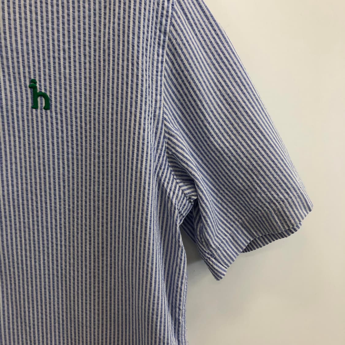 헤지스 시어서커 자수로고 반팔셔츠 100 상품이미지2