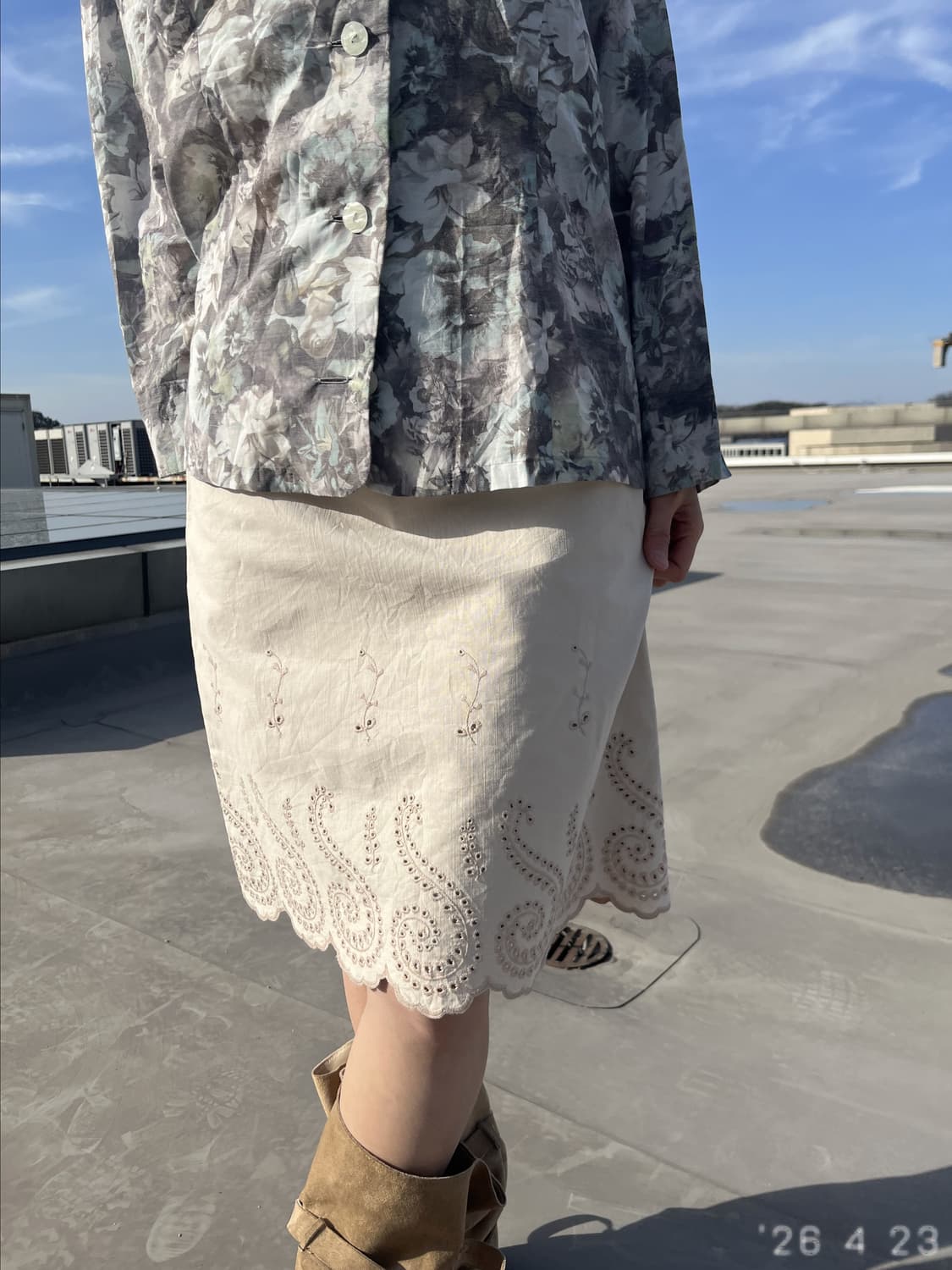 Eyelet Scallop Skirt 베이지 스칼럽 스커트 상품이미지1