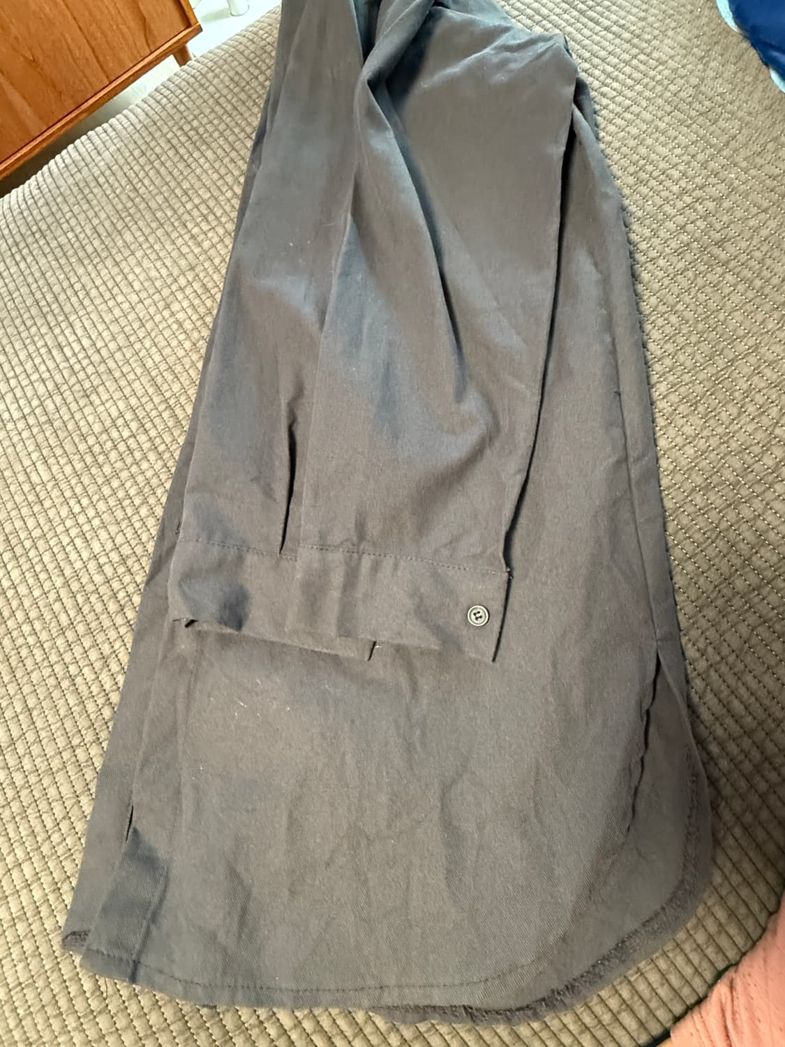 피그먼트 그레이 롱셔츠 FREE 상품이미지3