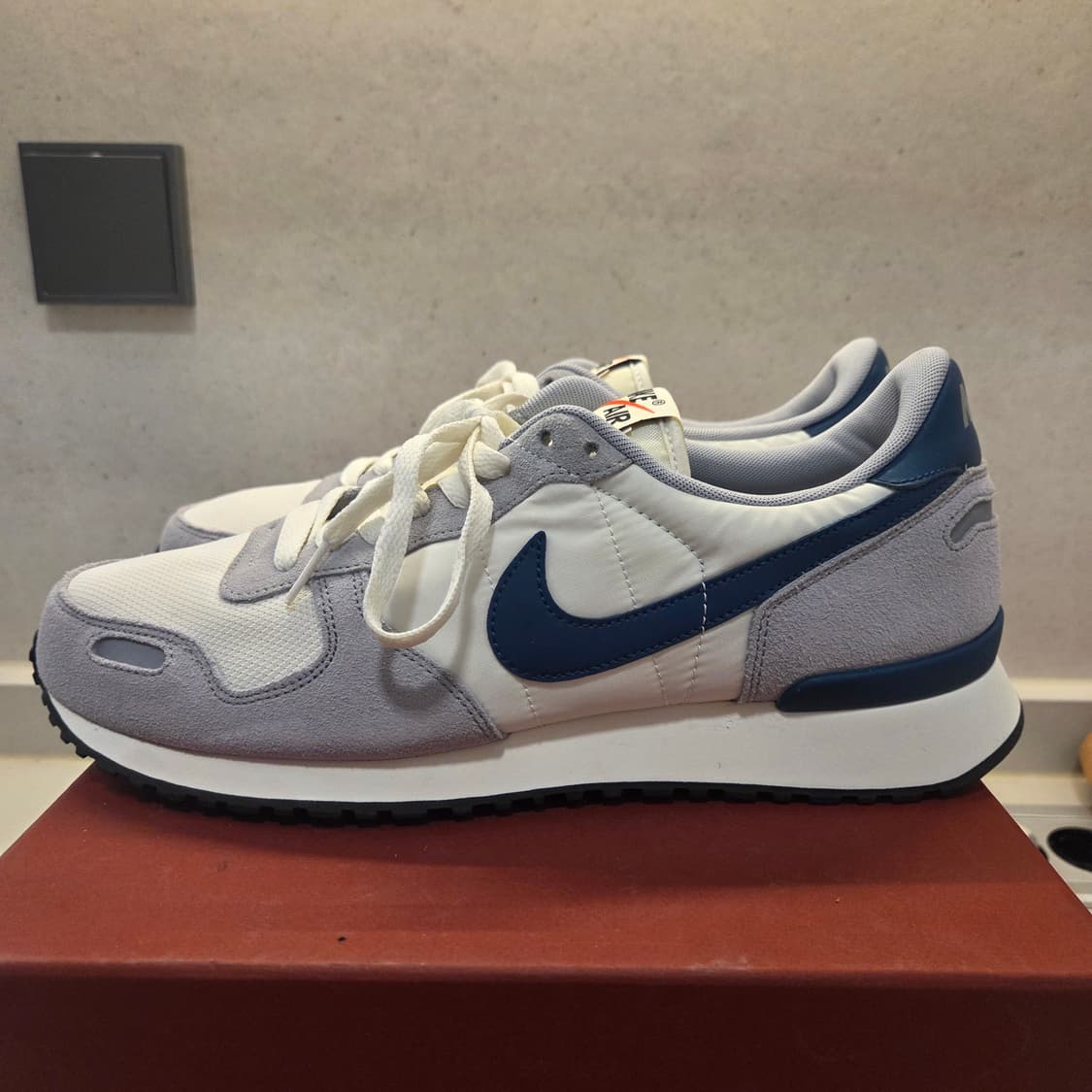 나이키 볼텍스 285 상품이미지1