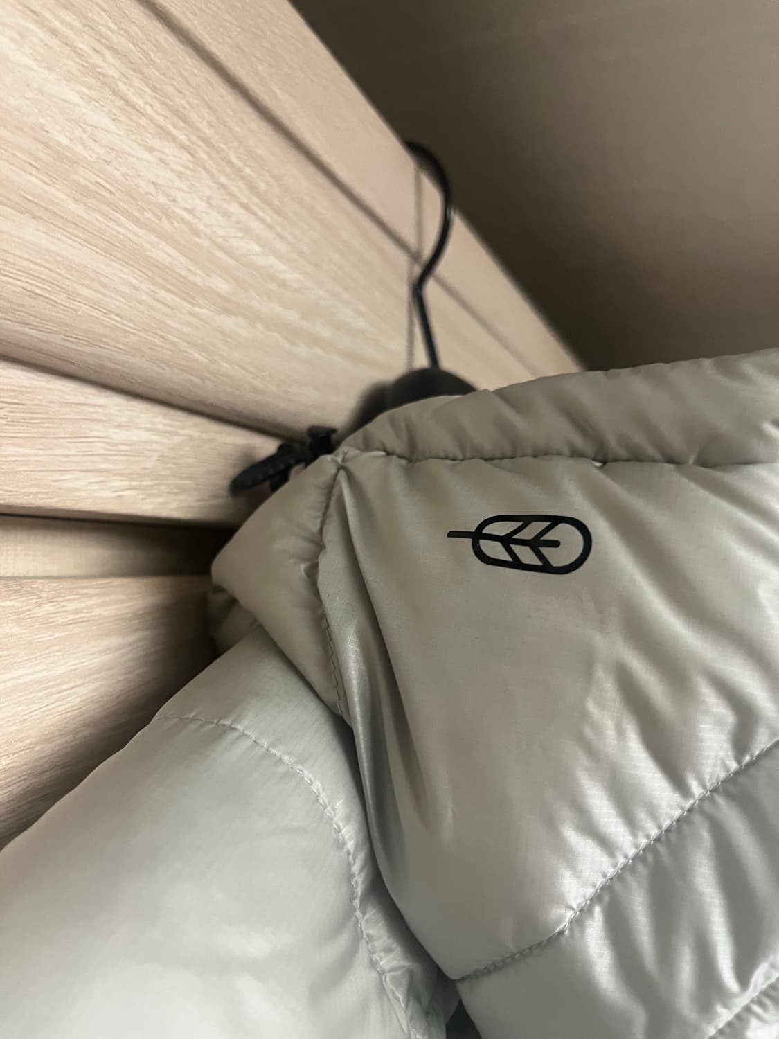 [M] 페더다운 그리드 자켓 경량 패딩 라이트 그레이 *새상품 상품이미지4