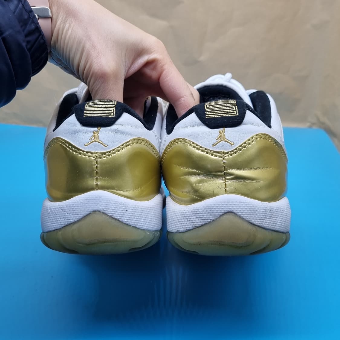 나이키 조던11 로우 클로징 골드 290 상품이미지4