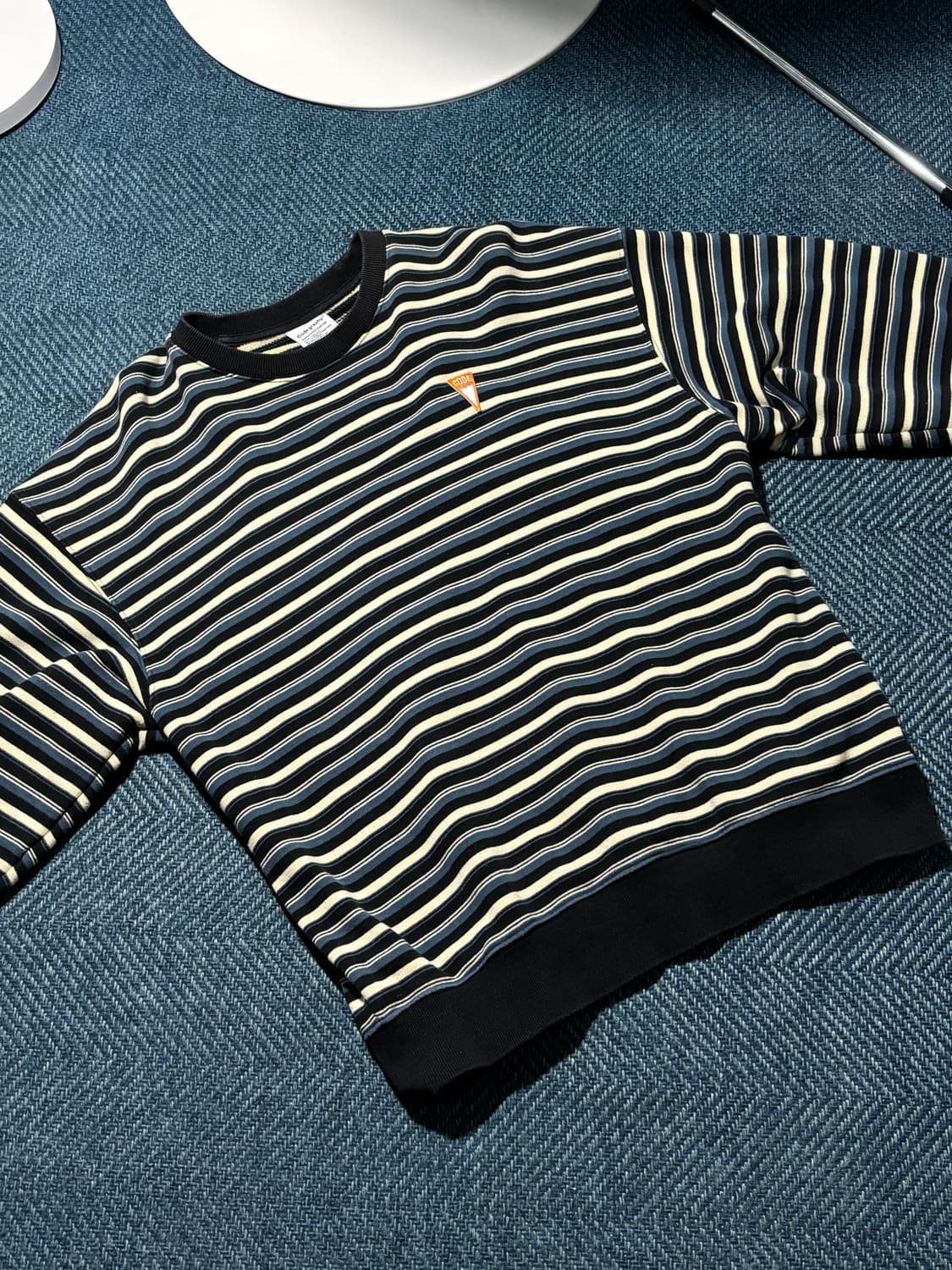 코드그라피 스트라이프 맨투맨 상품이미지1