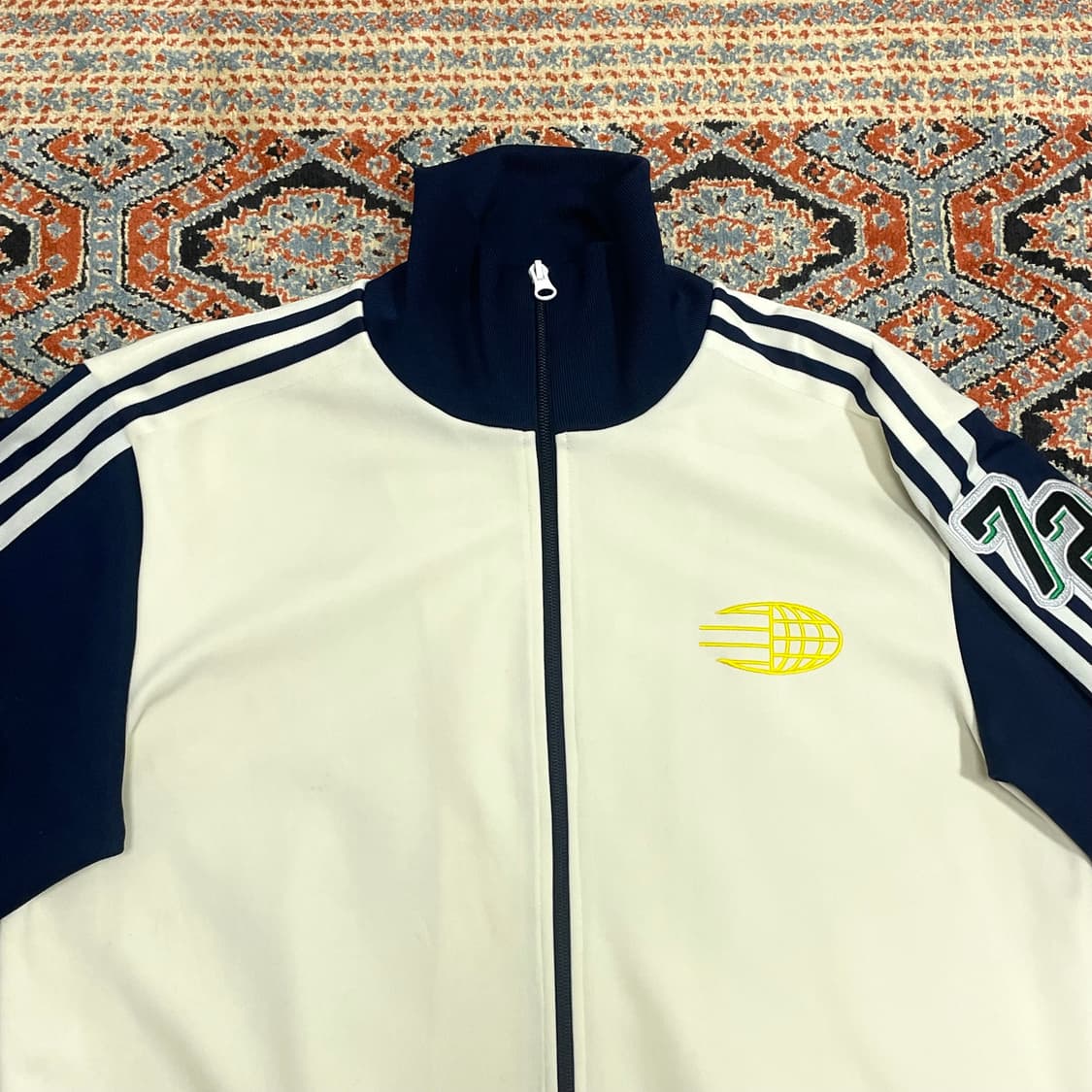 아디다스 오리지널 와펜 디테일 네이비 집업져지 남성110 상품이미지4