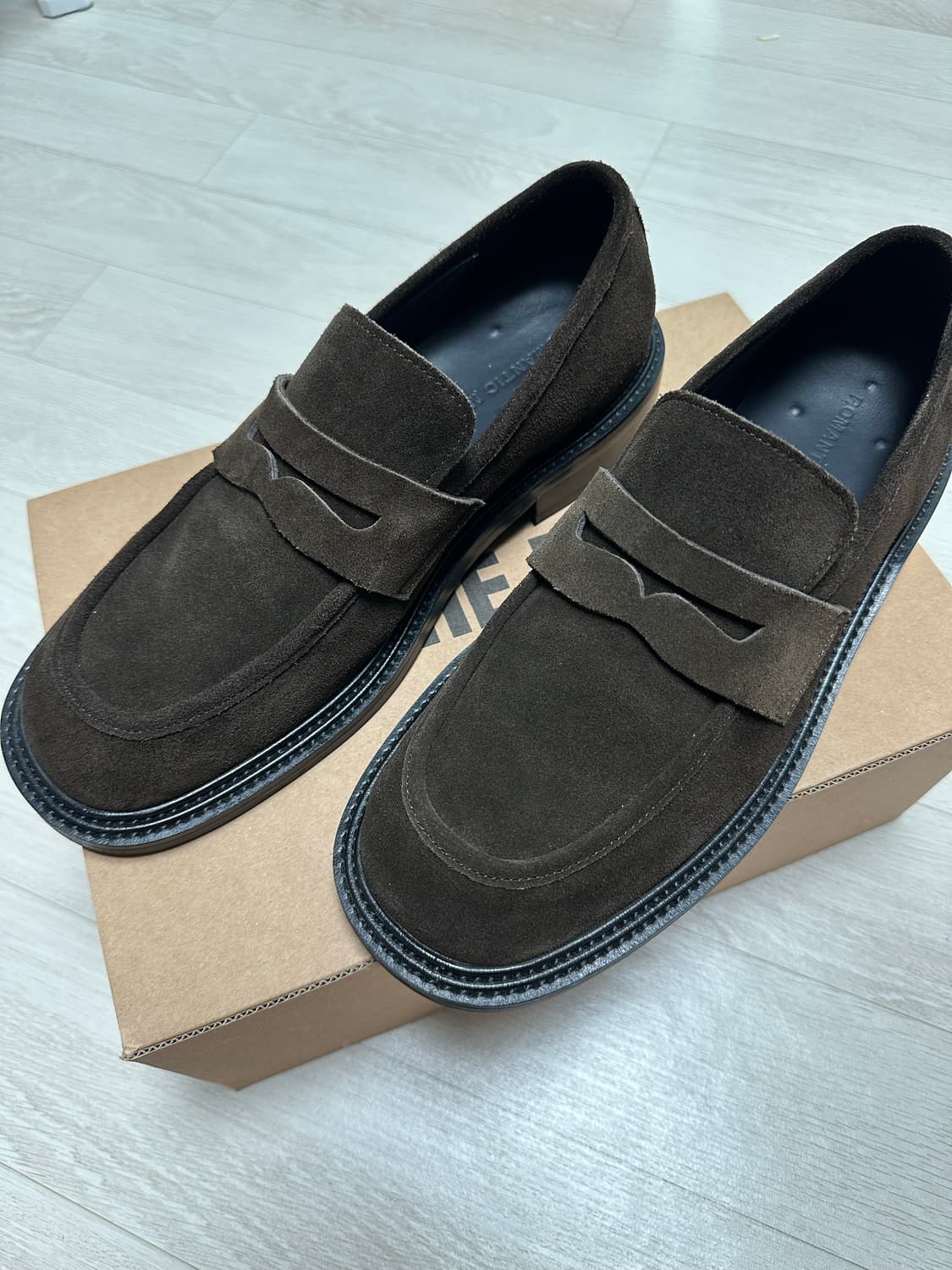 로맨틱무브 뉴 미니멀 로퍼  (리얼브라운 스웨이드) 265 / 박스x 상품이미지1