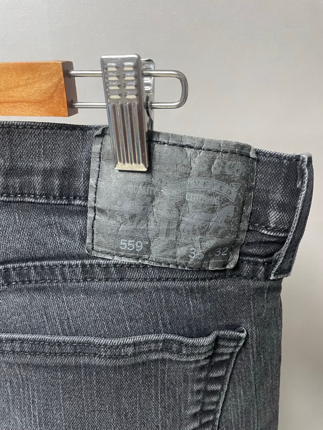 36x32 리바이스 559 흑청 상품이미지3