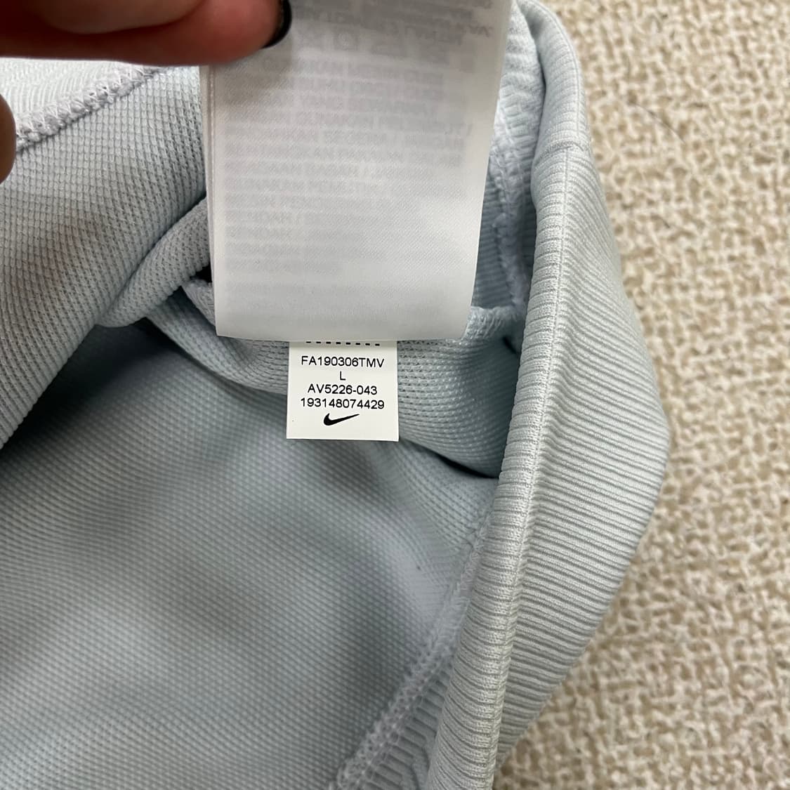 L 나이키 드라이핏 브이넥 스우시 조끼 0128M 상품이미지4