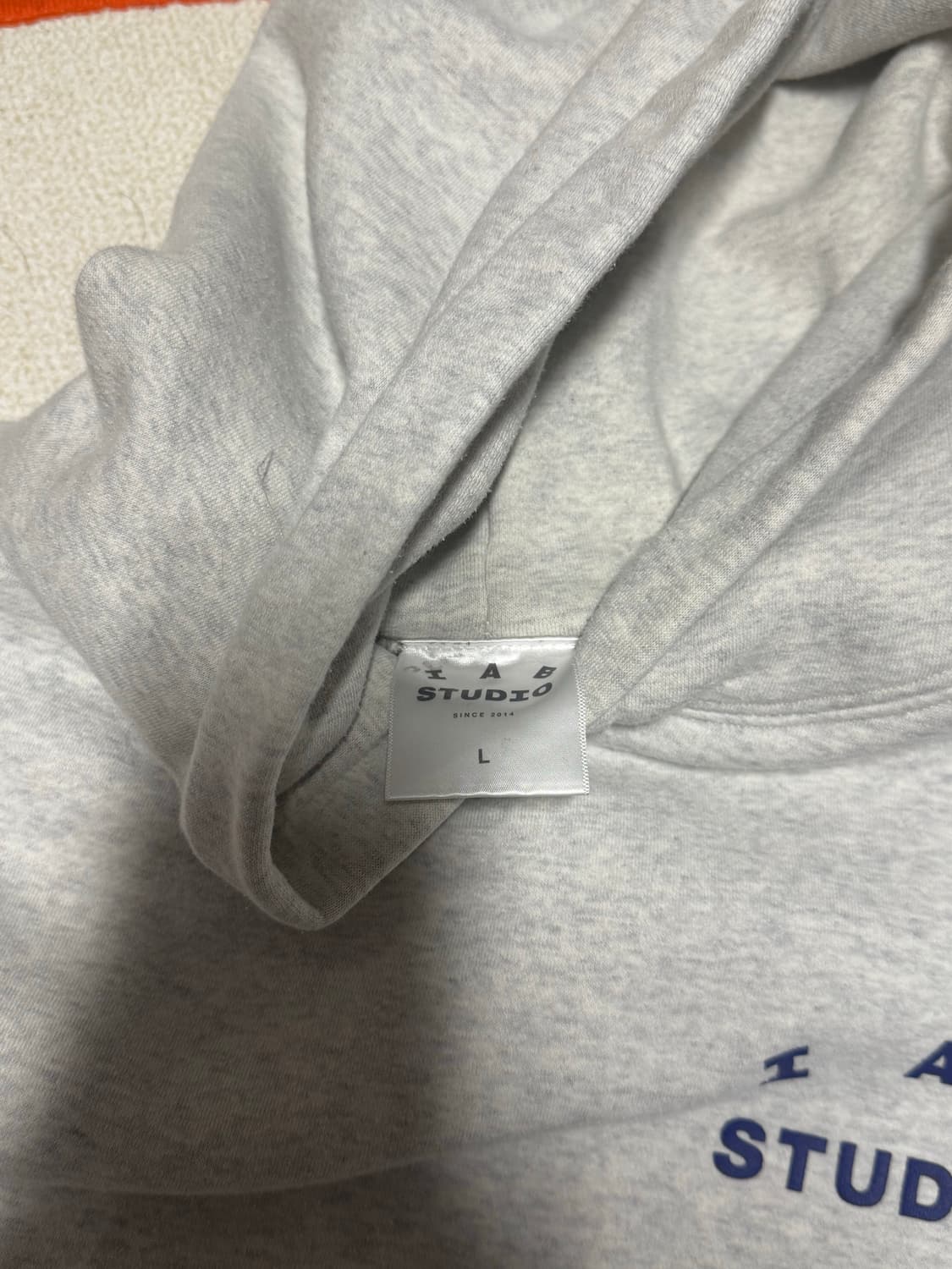 아이앱 스튜디오 후드티 상품이미지3