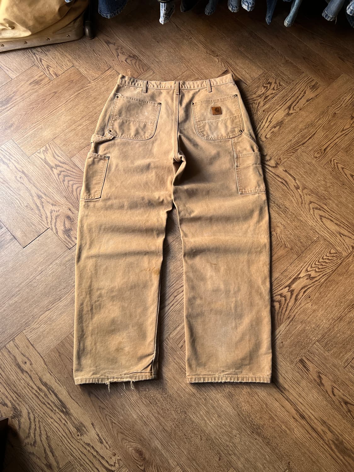 [34]칼하트 USA 더티워싱 브라운 더블니 워크 팬츠 상품이미지2