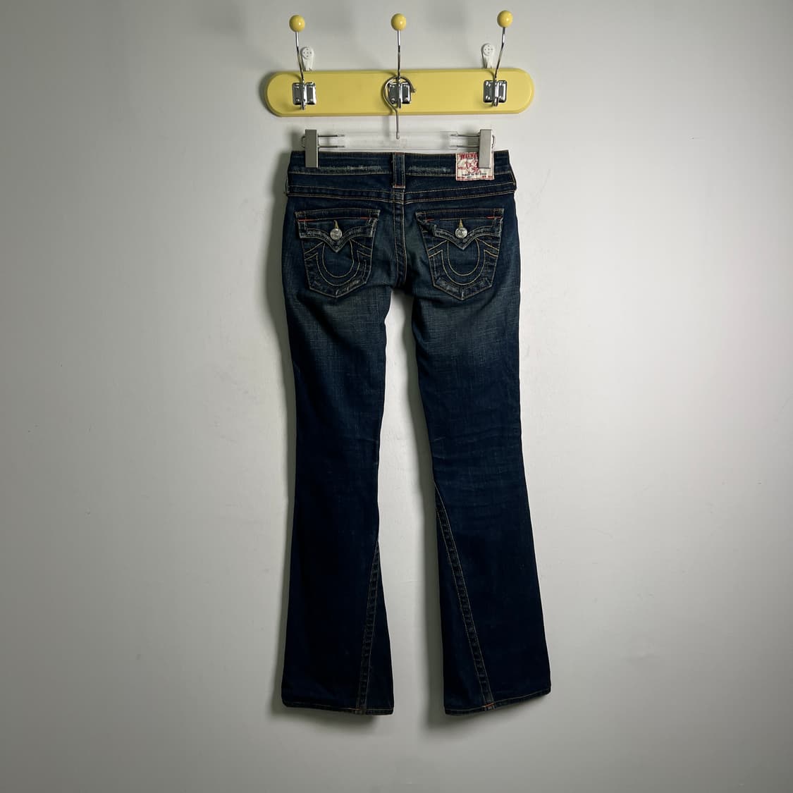 트루릴리전 조이 부츠컷 데님 팬츠 25 상품이미지2