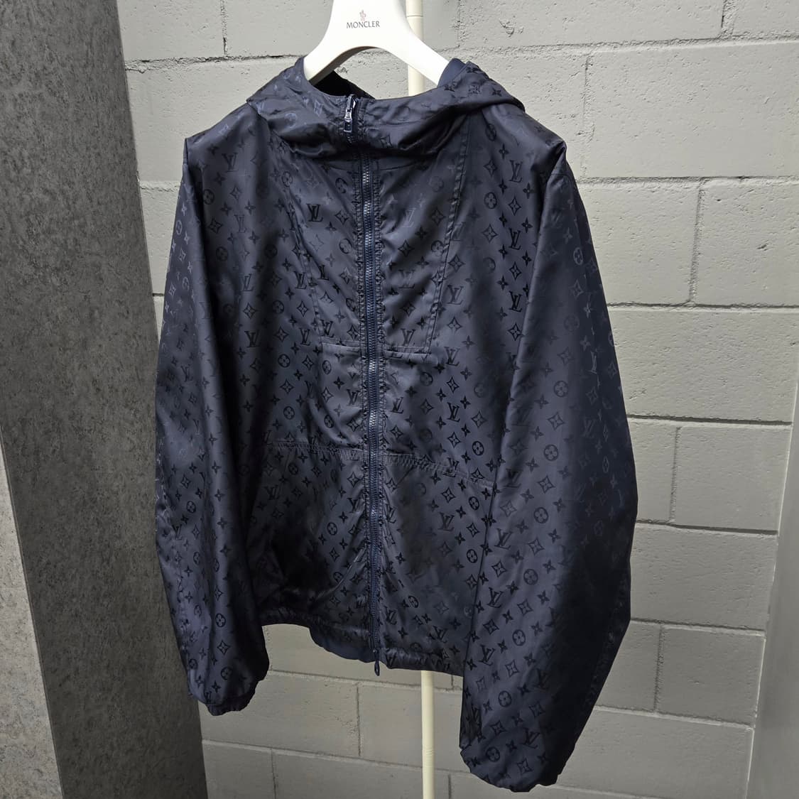 루이비통 LV 모노그램 리버서블 바람막이 58 상품이미지4