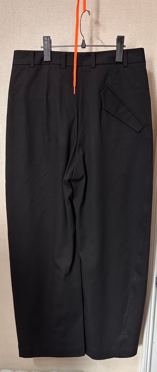 aieul 커브드 트라우저 48size 상품이미지4