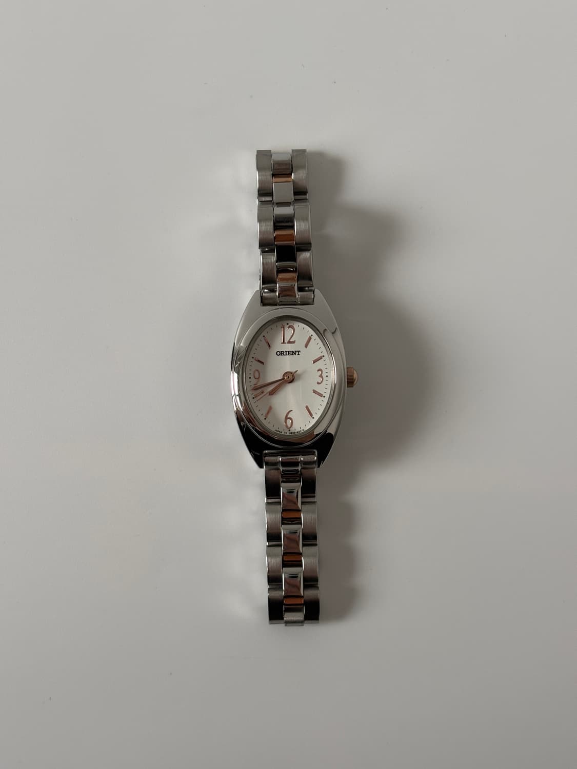 오리엔트 1990년대 빈티지 시계 실버 오벌 쿼츠 여성  상품이미지3