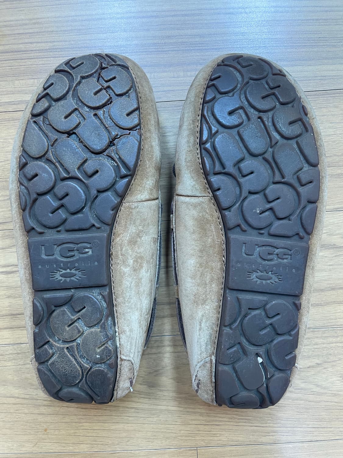 UGG 어그다코타모카신 230m 상품이미지4