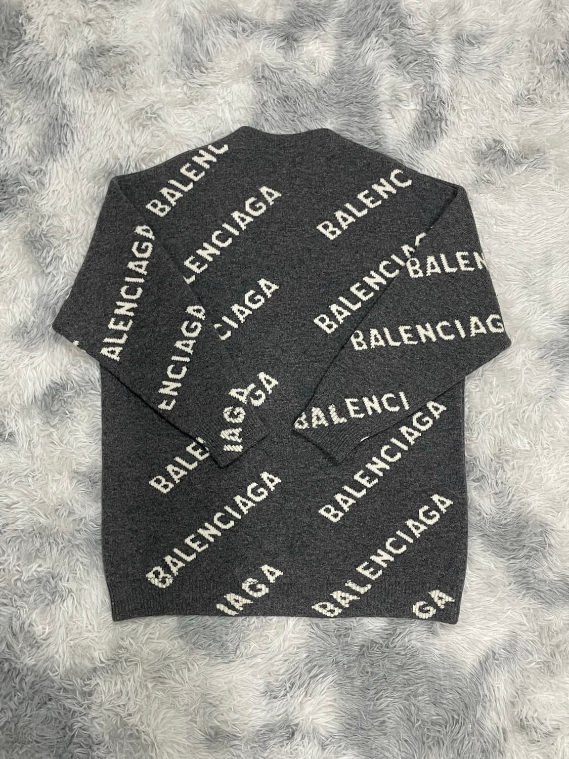 [백화점판] 발렌시아가 멀티로고 울 오버 니트 차콜 [105] 상품이미지2