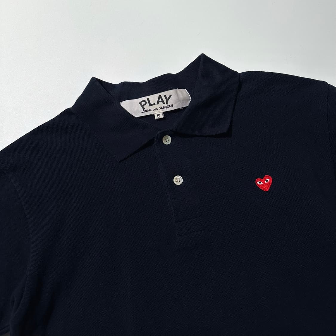 (매장판) 꼼데가르송 플레이 하트 와펜 카라 반팔 티셔츠 상품이미지3