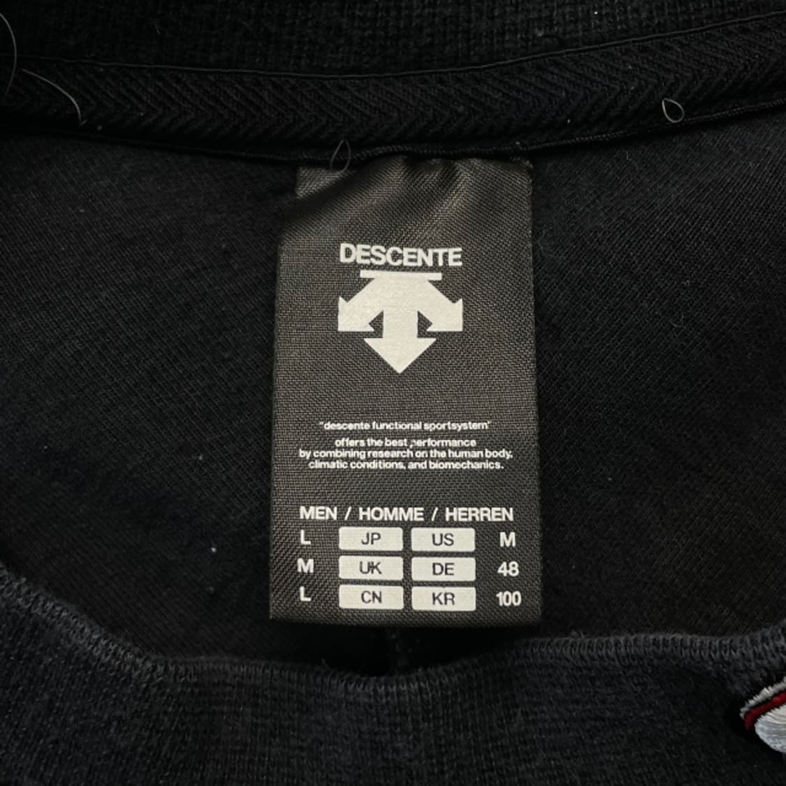 100 데상트 캐나다 맨투맨 상품이미지3