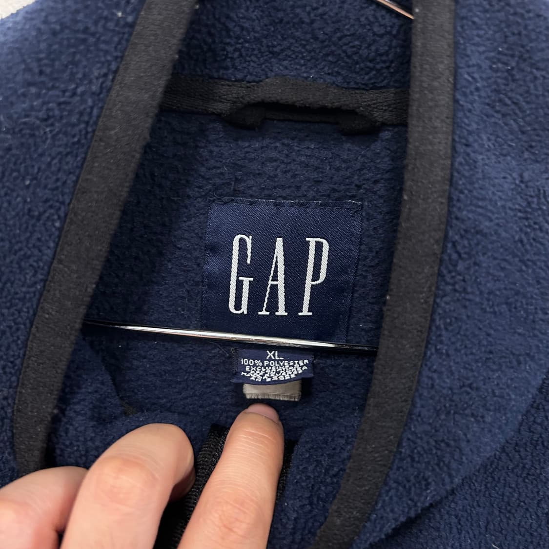 GAP 익스클루시브 오버핏 하이넥 플리스 자켓 상품이미지3