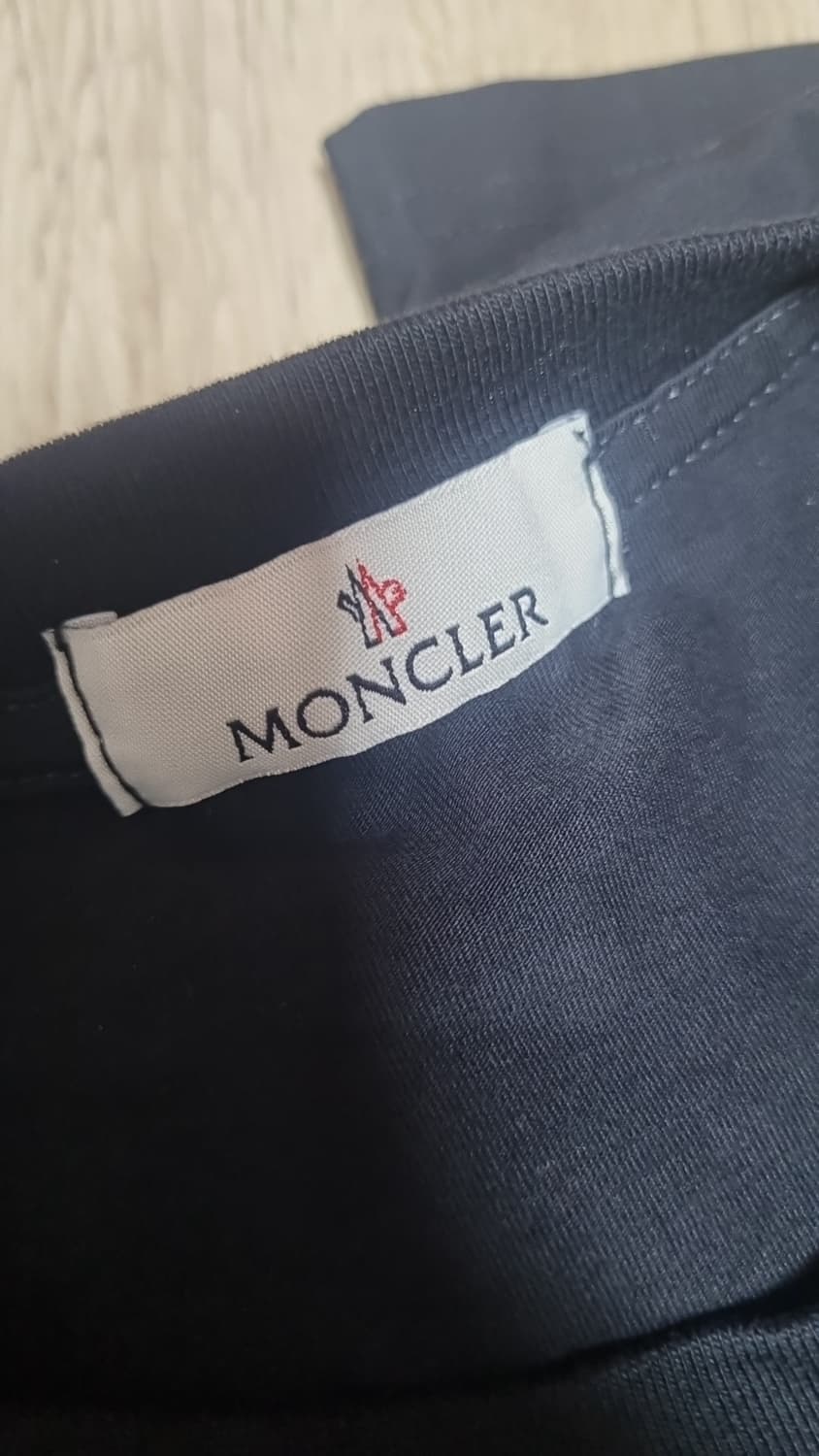 몽클레어 티셔츠.   M.   (새상품급) 상품이미지3