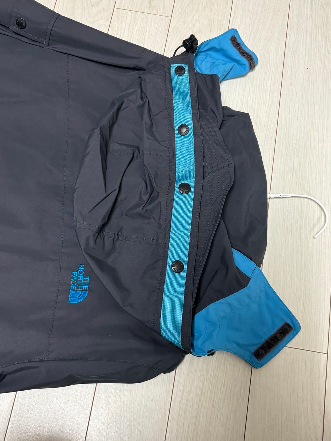 [100] 노스페이스 바람막이 자켓 상품이미지3