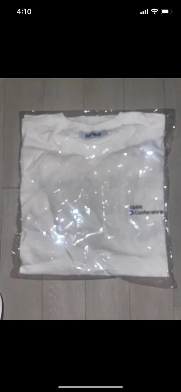 업비트 D 컨퍼런스 흰색 티셔츠 상품이미지1