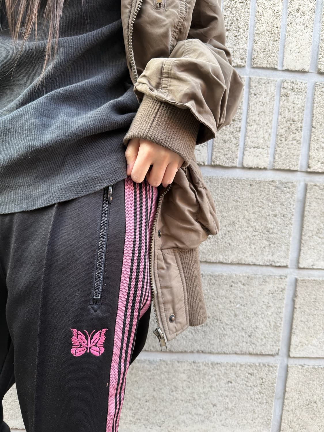 니들스 블랙&핑크 트랙 조거 팬츠 상품이미지9