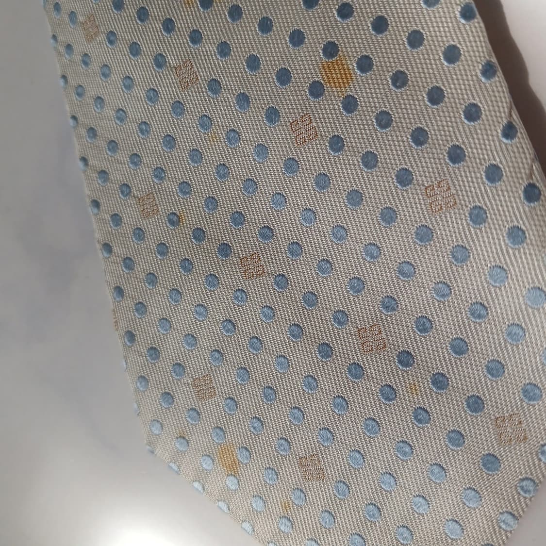 지방시 실크 크림화이트 도트 패턴 넥타이 8.8cm B등급 E795
 상품이미지10