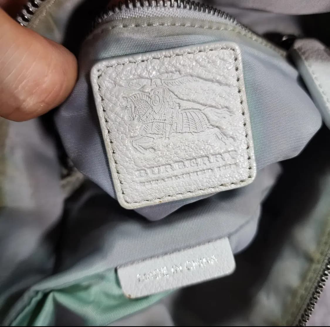 버버리 크로스백 상품이미지8