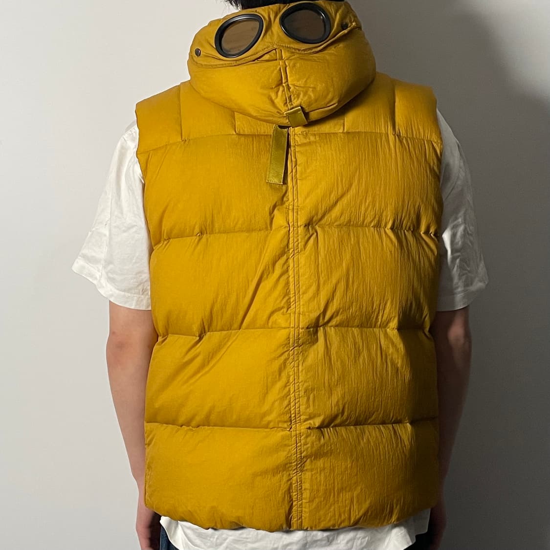 CP컴퍼니 나일론 고글 조끼패딩 (on.626)   상품이미지4