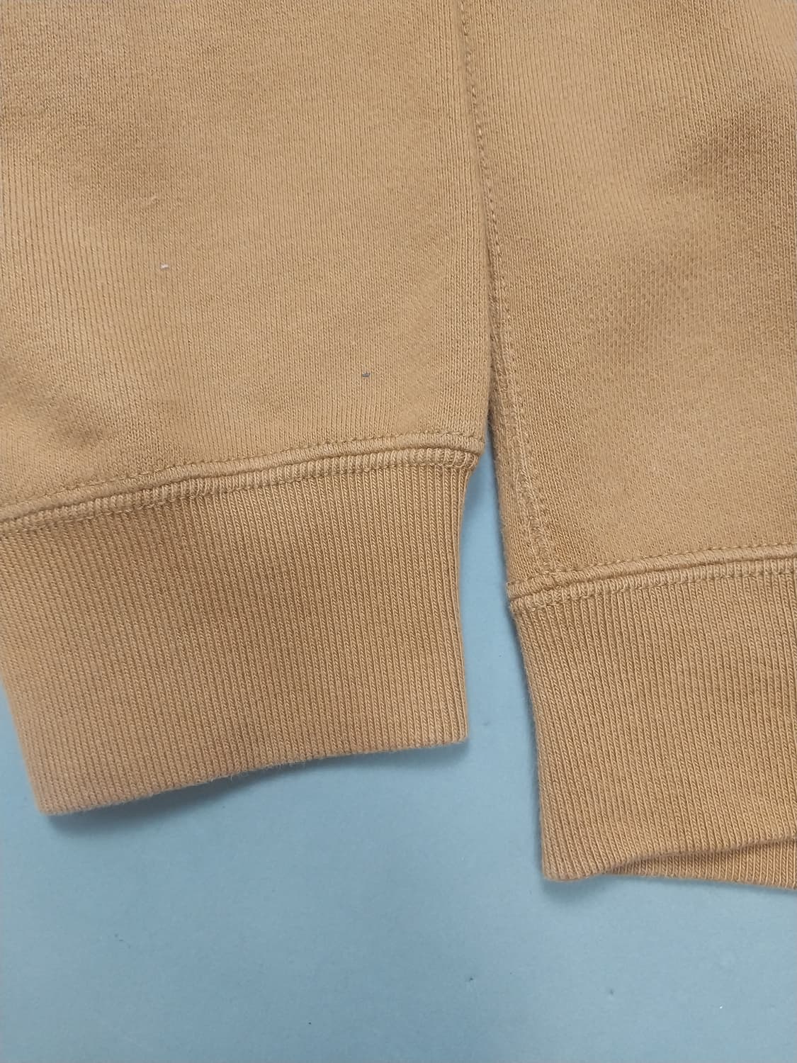 [L] 유니클로 X JW앤더슨 브릭 브라운 맨투맨 콜라보 상품이미지6