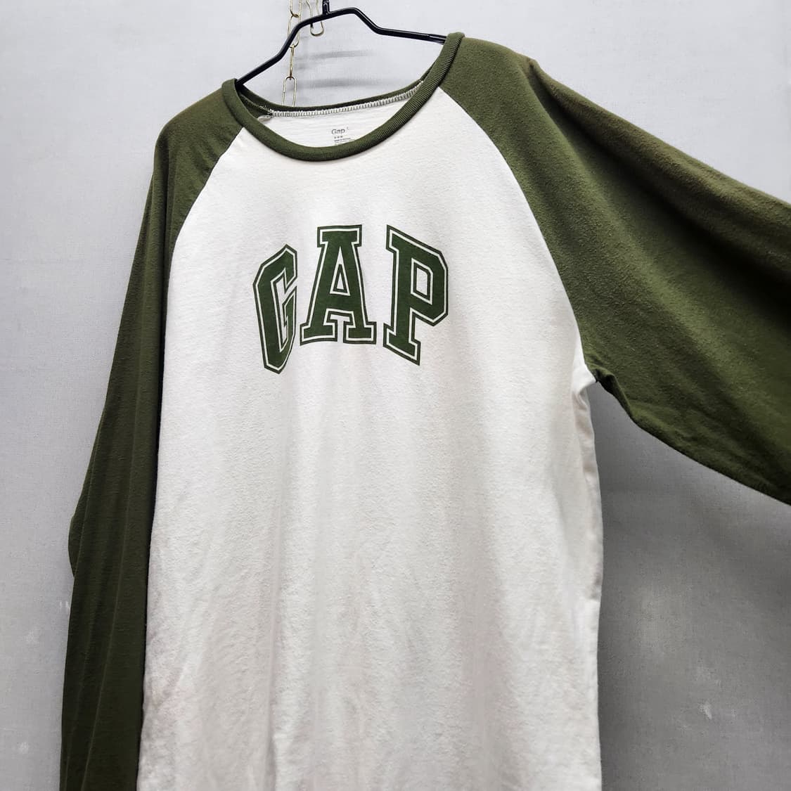 GAP 갭 빅로고 배색 롱슬리브 L 상품이미지2