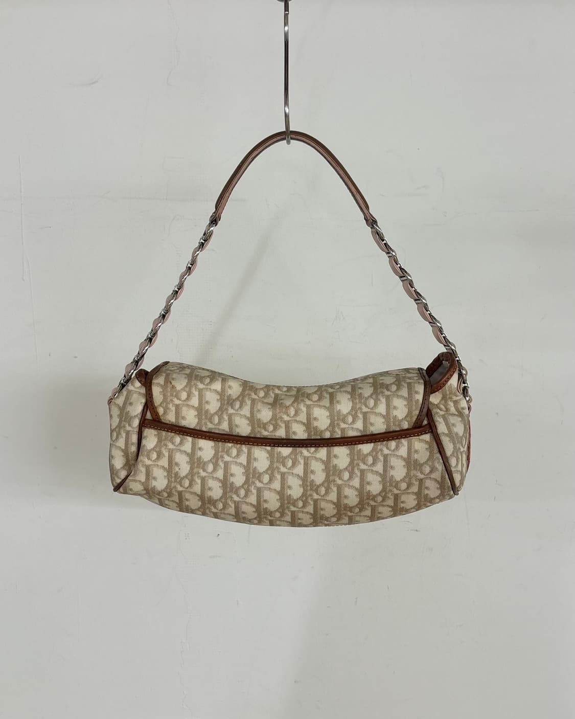 디올 베이지 오블리크 로맨틱 바게트 숄더백 상품이미지4