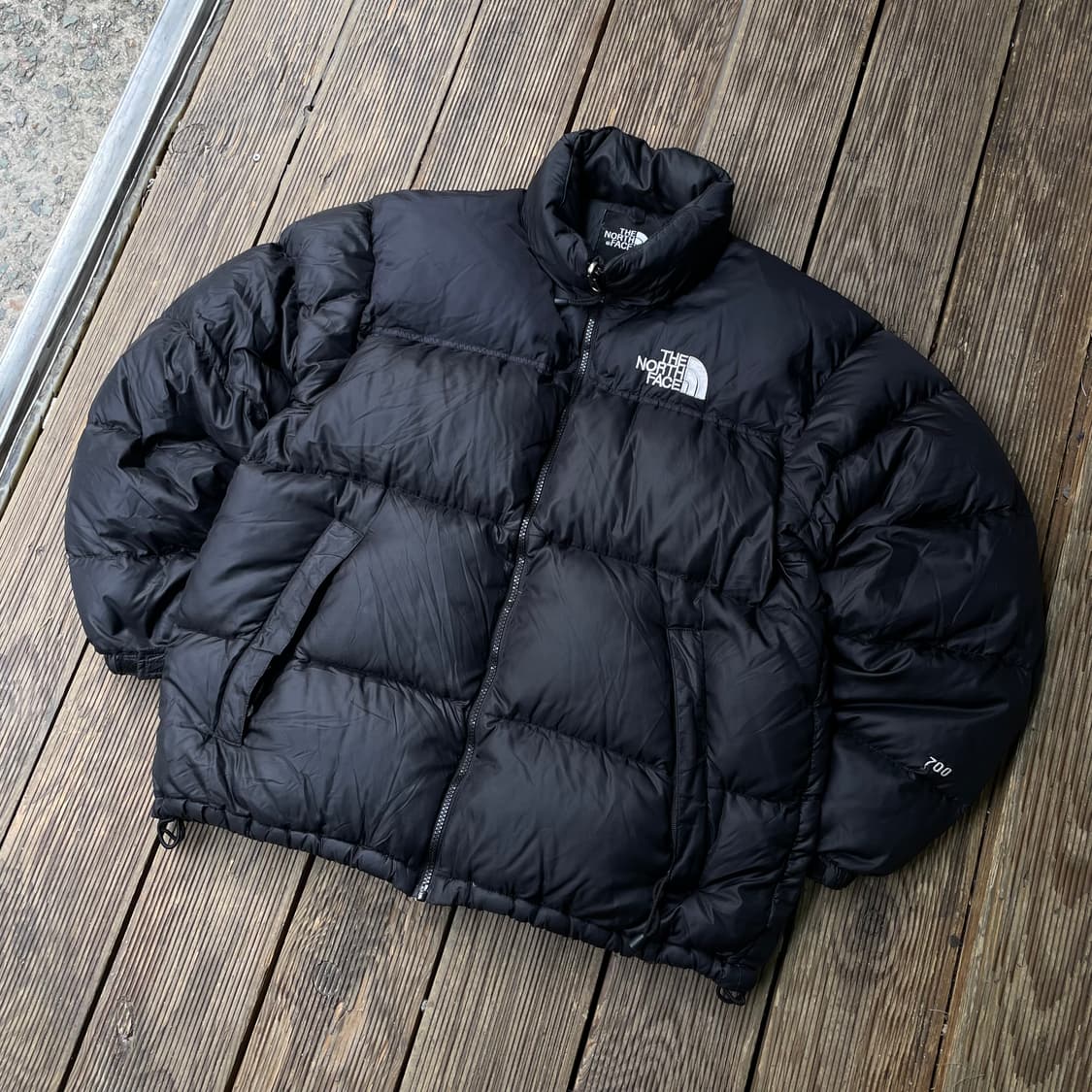 노스페이스 해외판 센터로고 눕시 패딩 검정 L 상품이미지2